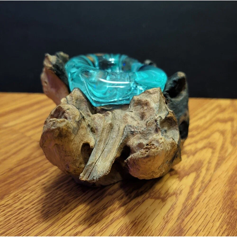 ​Vtg  Aqua Art Turquoise Glass Ashtray w Natural Burl Driftwood Base Beach Decor